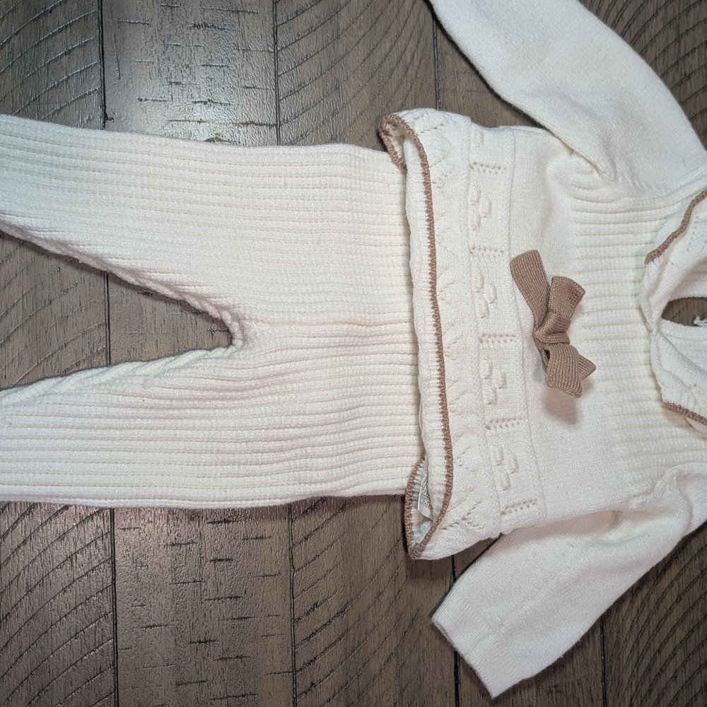 SHEIN Cream Baby Outfit with Brown Trim